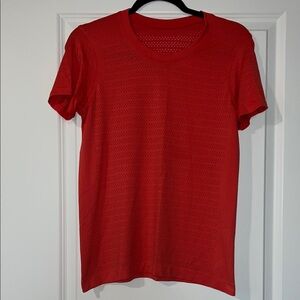 lululemon athletica Red Short Sleeve Tee